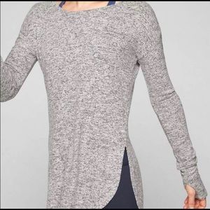Athleta Pose Top